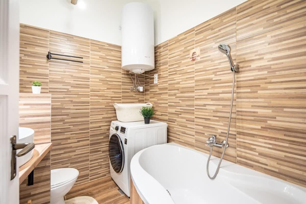 Convenient Apartment At Gastro Driven Location Budapest Ngoại thất bức ảnh
